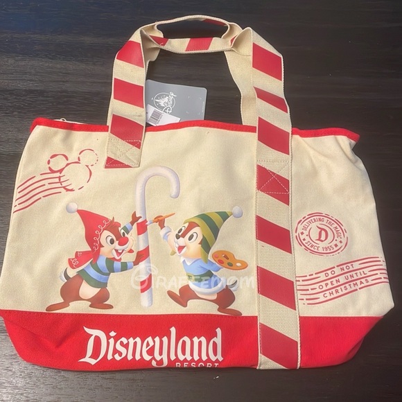 2024 Disneyland Chip & Dale Elves Chistmas Holiday Tote Candy Cane Strap NEW - Picture 1 of 3